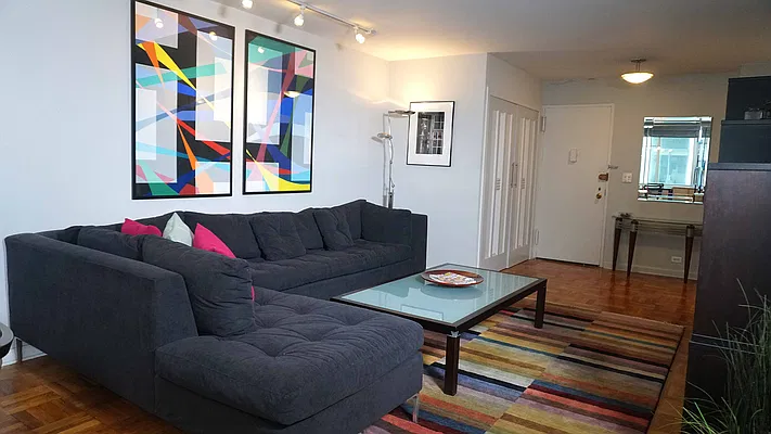 Rented by Aida Real Estate Sales | media 21