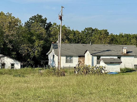 5th image of 8301 Creek Road