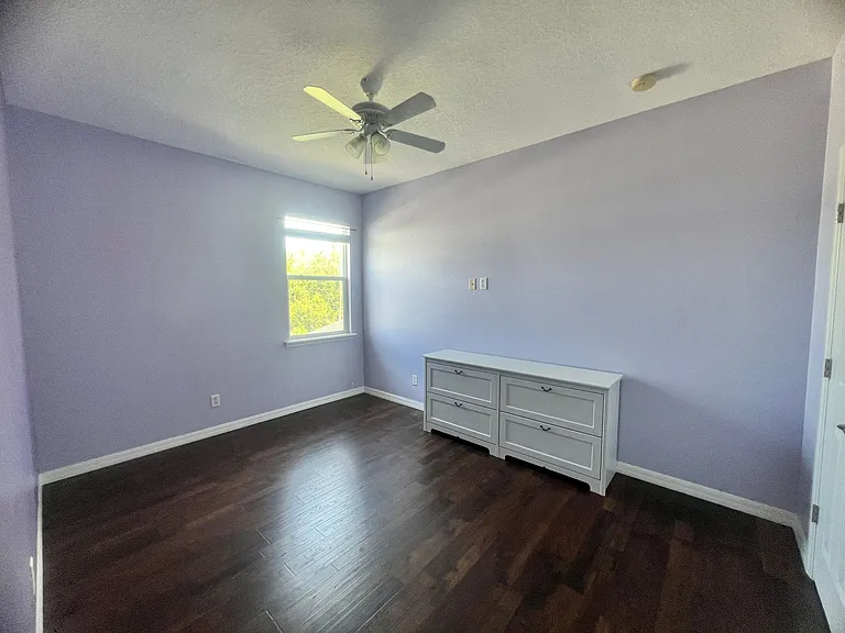 1476 Lexington Ave — Photo 16
