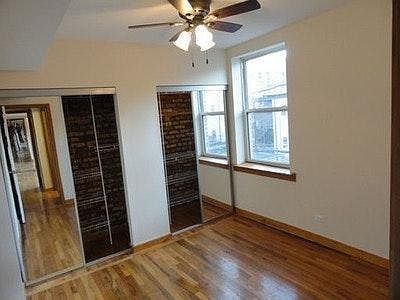 5th image of 4929 N Kedzie Ave #Duplex