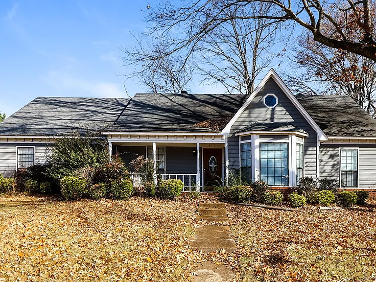 8112 Cairn Dr — Photo 1