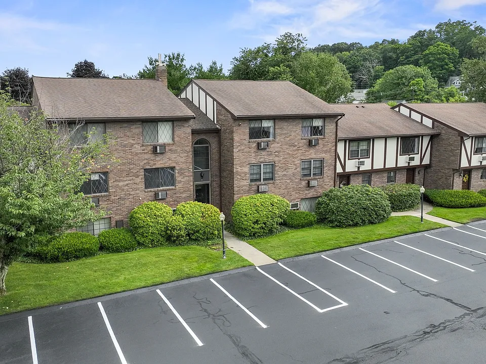 Tudor Glen Village