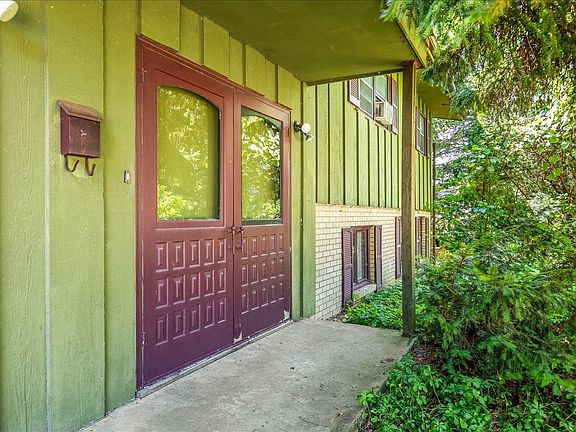 5th image of 2519 Highcrest Rd