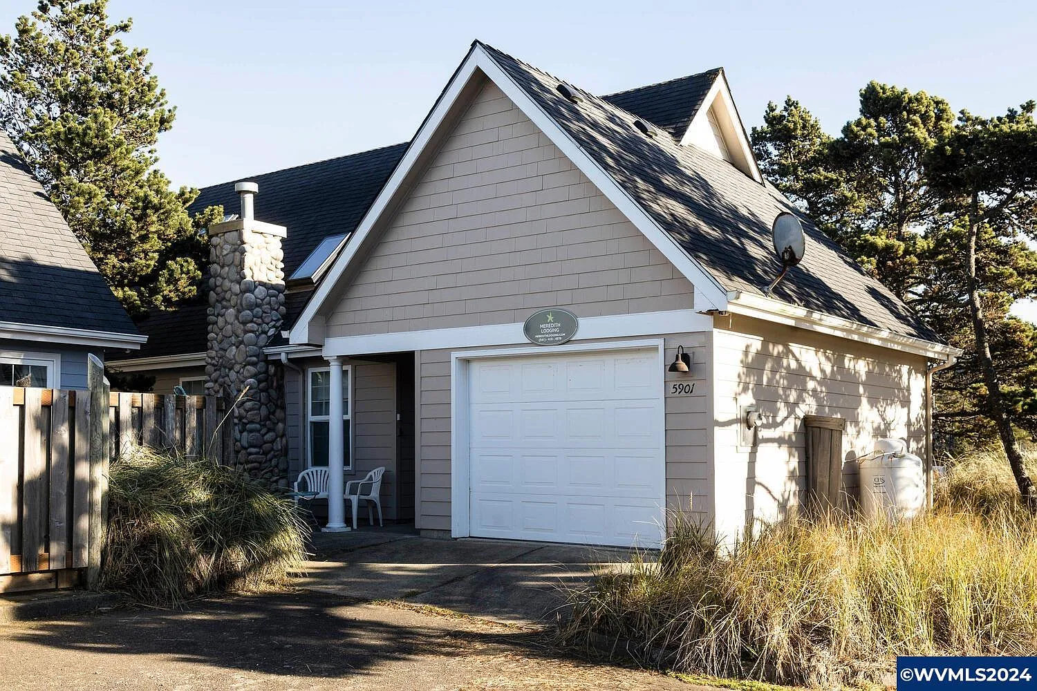 5901 Four Sisters Ln photo 1