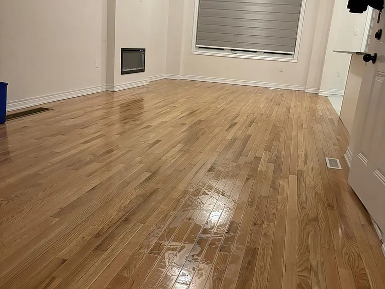 1272 Amherst Gate — Photo 5