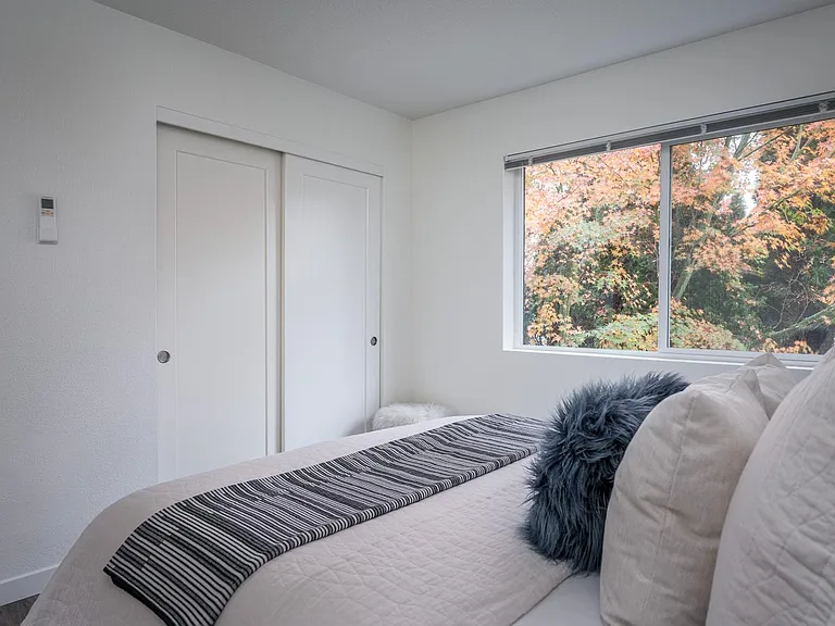 102 NE 43rd Ave #D — Photo 10