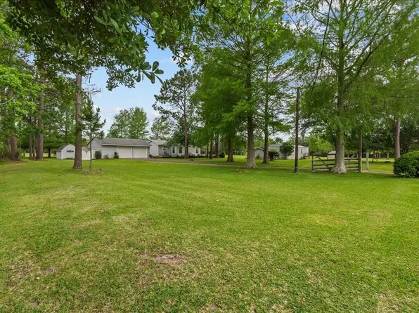 7808 Carolyn St, Santa Fe, TX 77517