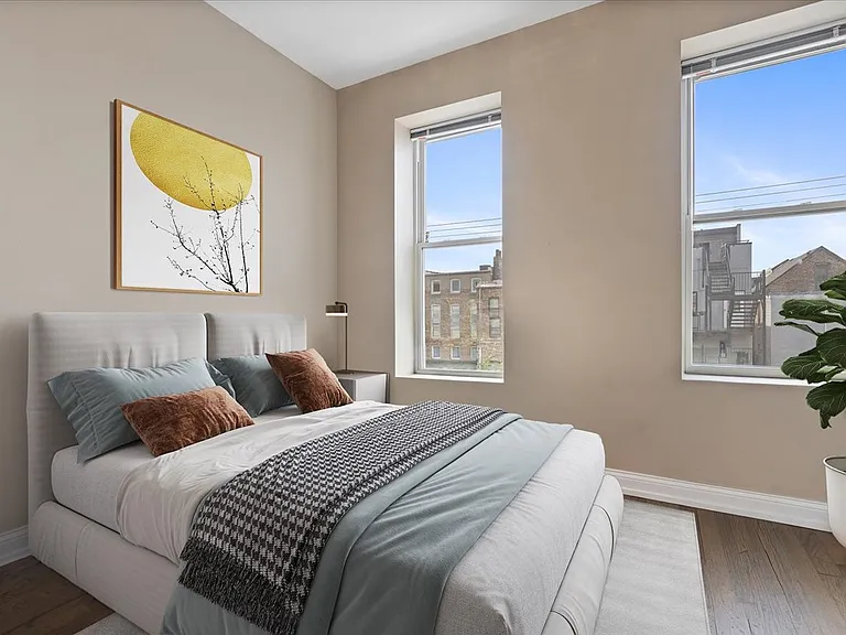 1946 S Racine Ave #3R — Photo 11