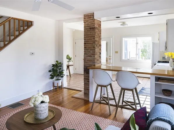 126 Holworthy St, Cambridge, MA 02138