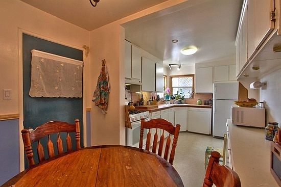 3rd image of 1786 Soto St