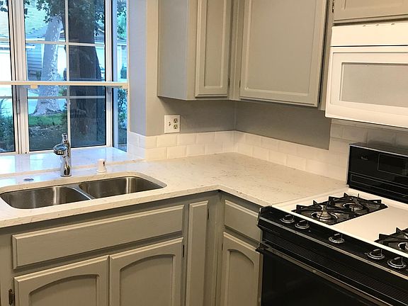 4th image of 1205 Shelby Creek Ln