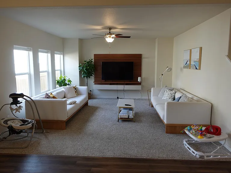 10928 Ballona Dr — Photo 4