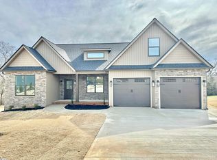 706 Cheyanne Ct, Greer, SC 29651