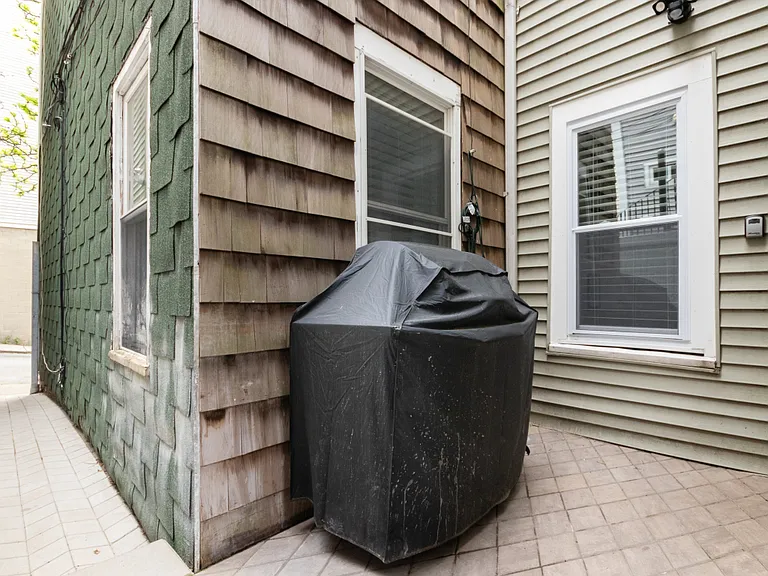 42 Auburn St #1 — Photo 7