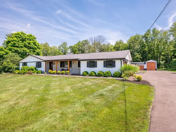 1235 Day Cir E, Milford, OH 45150