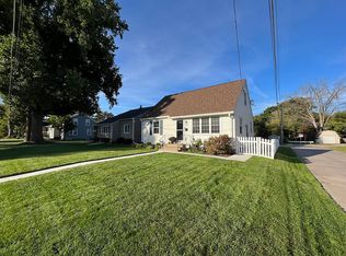 1601 33rd St, Moline, IL 61265