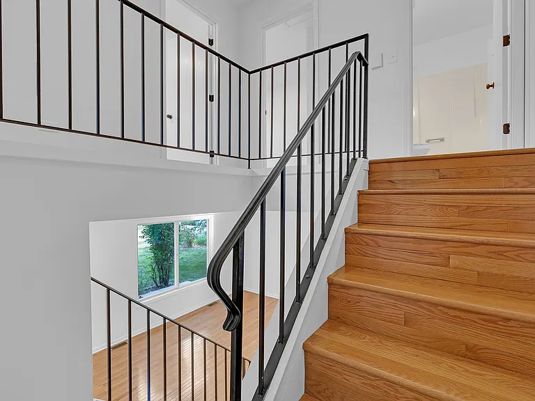 1423 Bangor Ln — Photo 18