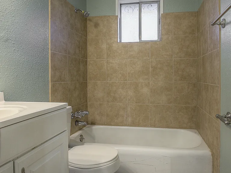 514 NE Corder St #B — Photo 21