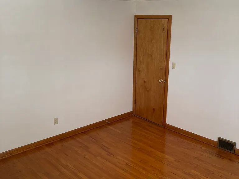 923 Logan St NW #1 — Photo 3