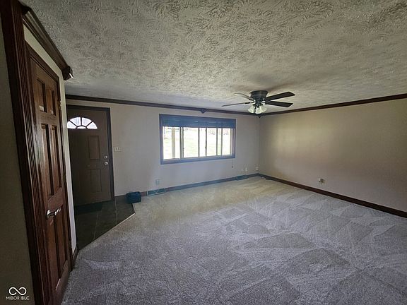 5th image of 7855 Bluff Rd