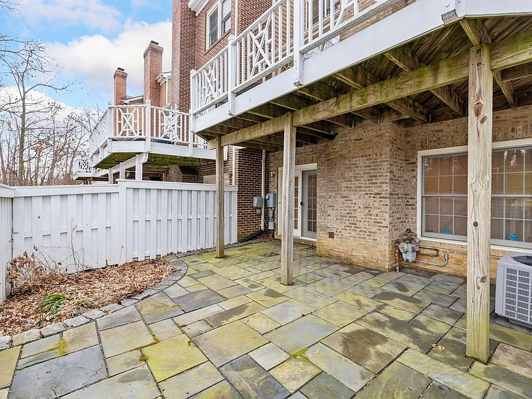 2171 Wolftrap Ct — Photo 29