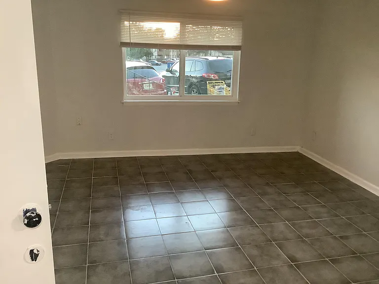 213 Camelot Dr #1 — Photo 15