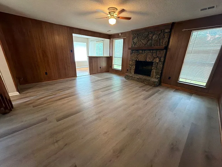2253 Mangum Rd — Photo 6