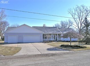 9061 Laramie Dr, Grand Blanc, MI 48439