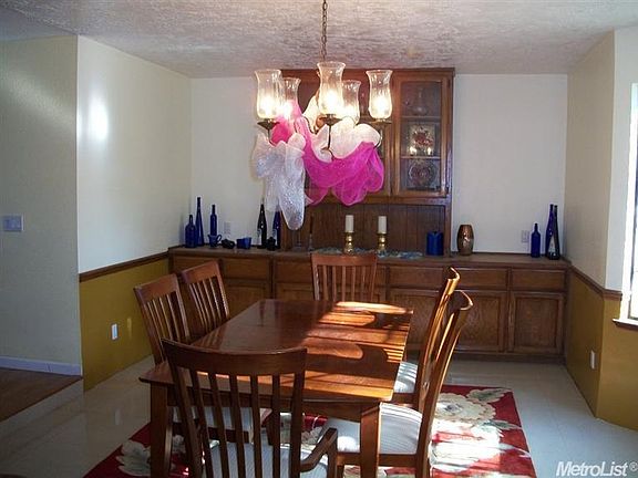 4th image of 8040 Country Trail Dr