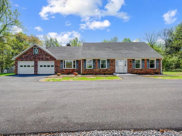 4070 Cottontown Rd, Forest, VA 24551