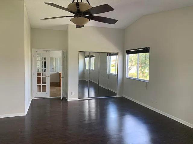 4 bed, 2768 sqft, $4,890 — Photo 2
