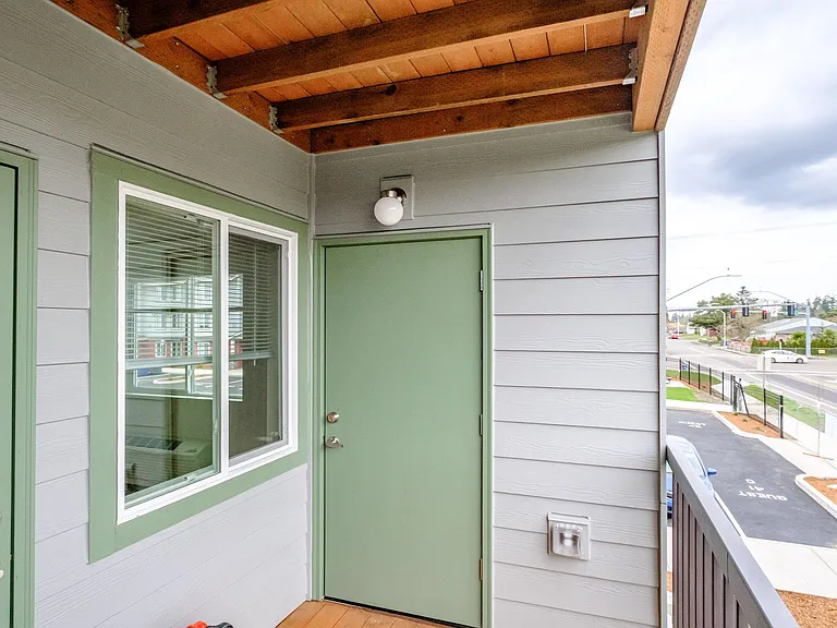 Cherry Glen Apartments — Photo 17