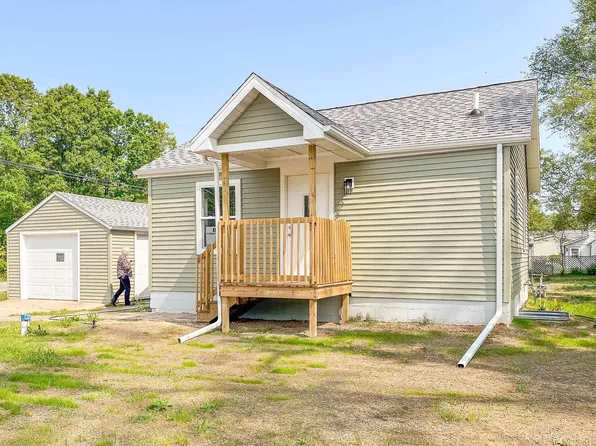 51520 Kenilworth Rd, South Bend, IN 46637