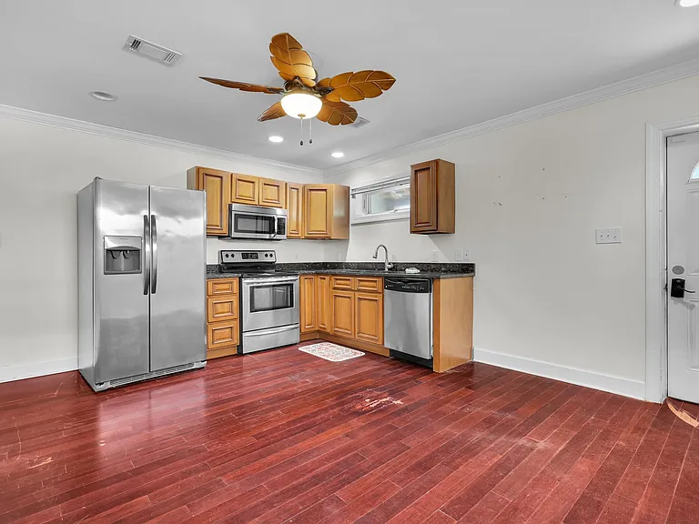 836 E Park Ave #B — Photo 5