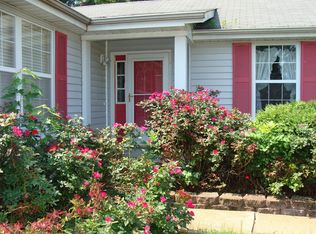 3942 Salvation Rd, Florissant, MO 63034