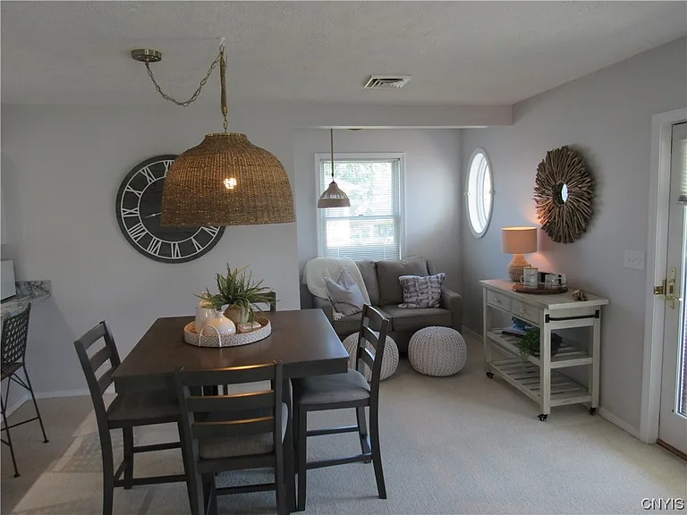 28 E River Rd #2-1 — Photo 25