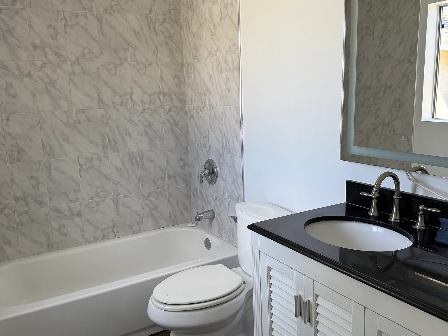 2 bed, 800 sqft, $2,950 — Photo 4