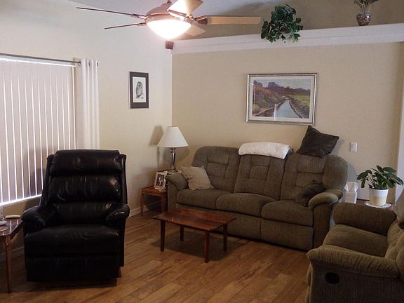 4th image of 3220 Desert Sage Dr