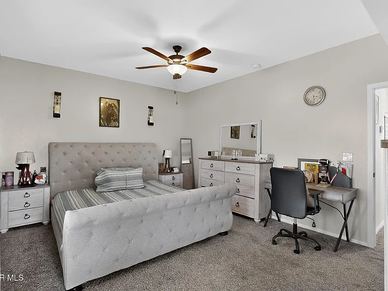 14717 Charles Foster Ave — Photo 24