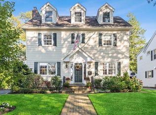 29 Wellington Rd, Garden City, NY 11530