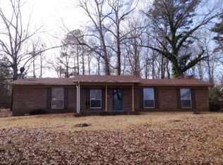 743 Choctaw St, Grenada, MS 38901