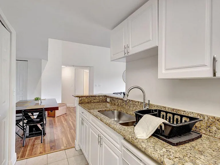 1400 Crestwood Ct S #1407 — Photo 10