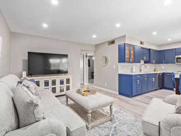 2428 E UNIVERSITY Drive #5, Mesa, AZ 85213