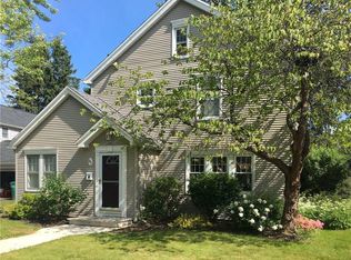 90 Yorkshire Rd, Rochester, NY 14609