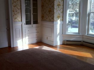 53 Church St APT 1, Saint Johnsbury, VT 05819