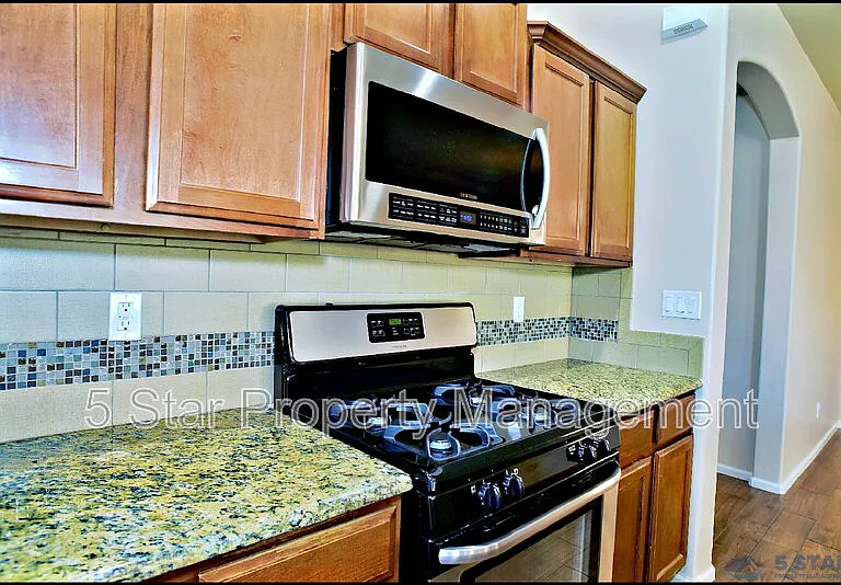 2200 Willie Mier St — Photo 18