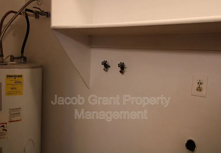 731 N Fanning Ave #733 — Photo 7