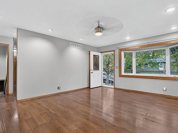 5th image of 1502 Julie Dr