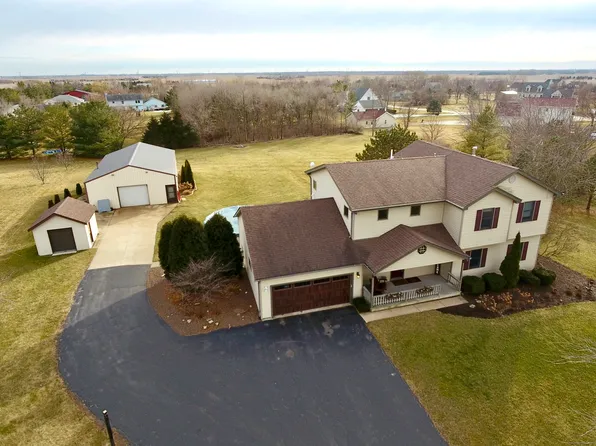 12001 W Stuenkel Rd, Frankfort, IL 60423