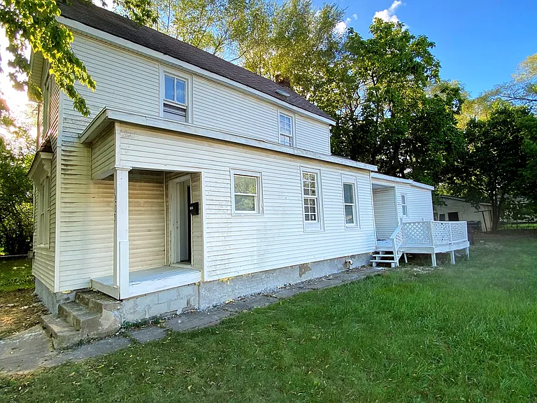 1203 W Butler St — Photo 14